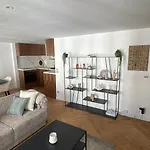 Appartement Neuf à 500m des Champs-Élysées