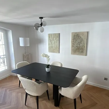 Neuf à 500m Des Champs-élysées Parigi